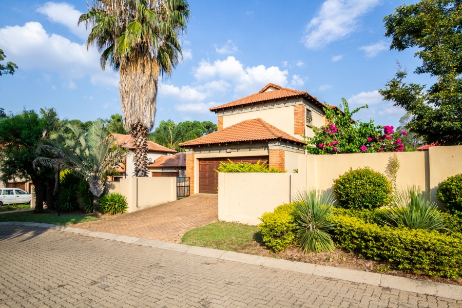 3 Bedroom Property for Sale in Equestria Gauteng