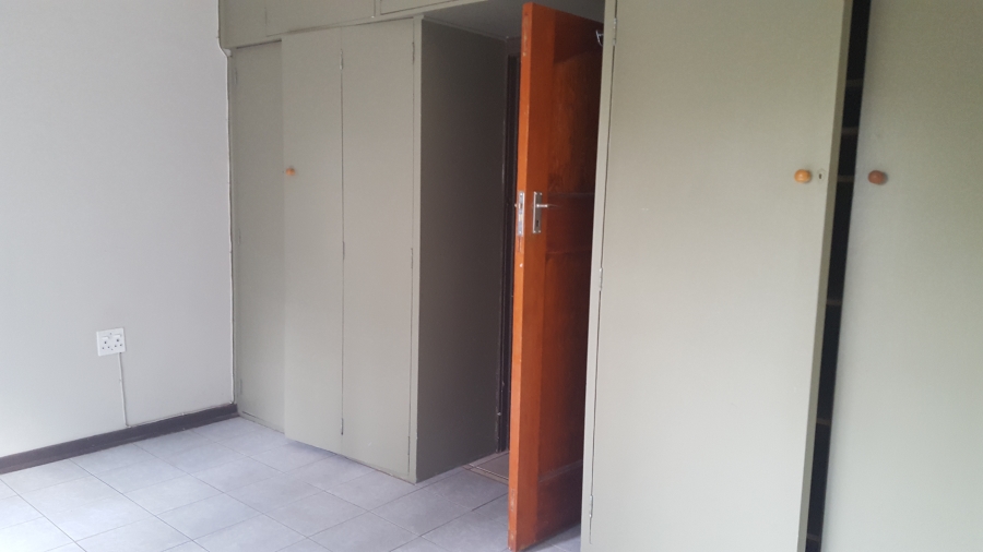 To Let 2 Bedroom Property for Rent in Rietfontein Gauteng