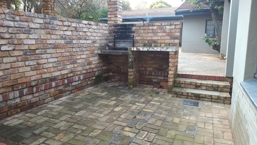 To Let 2 Bedroom Property for Rent in Rietfontein Gauteng