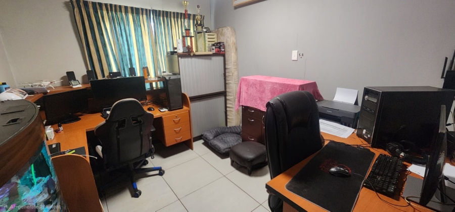3 Bedroom Property for Sale in Mountain View Gauteng