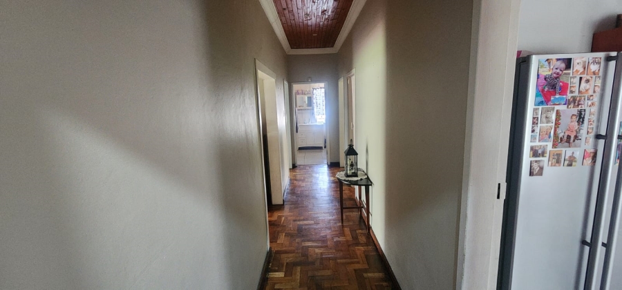 3 Bedroom Property for Sale in Mountain View Gauteng
