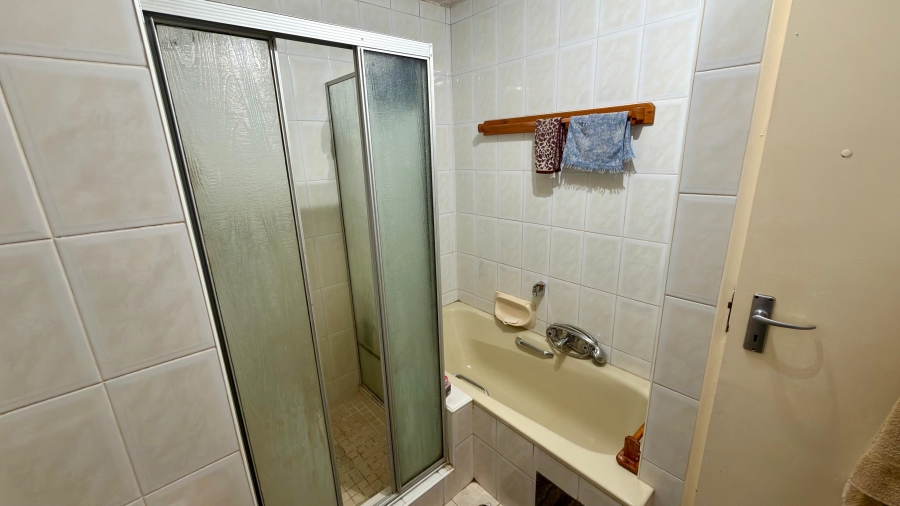 2 Bedroom Property for Sale in Wonderboom South Gauteng