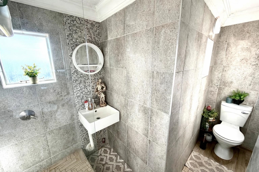 2 Bedroom Property for Sale in Wonderboom South Gauteng