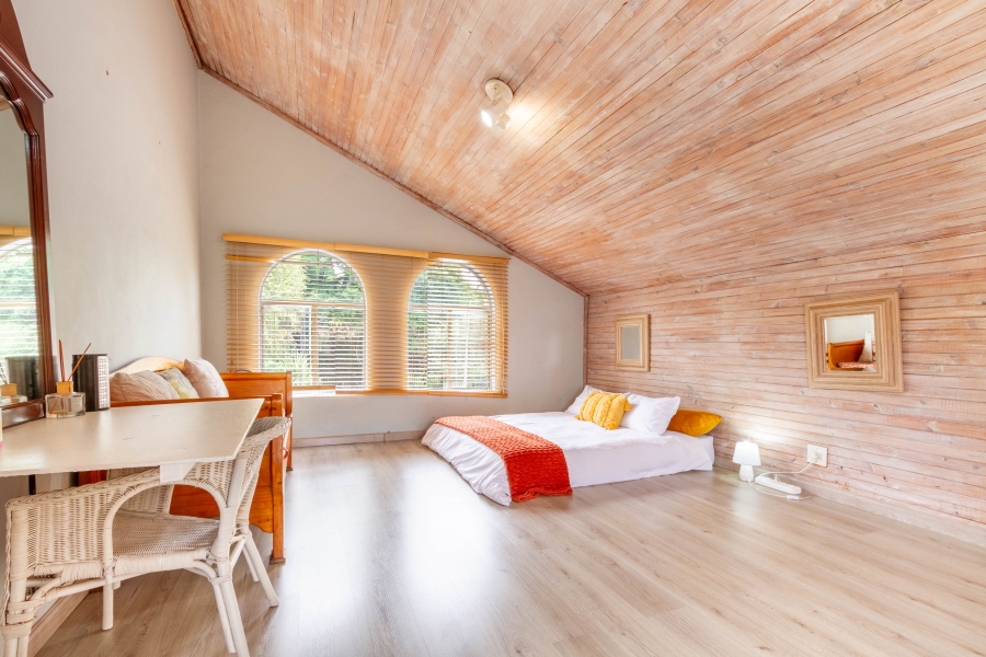 4 Bedroom Property for Sale in Garsfontein Gauteng