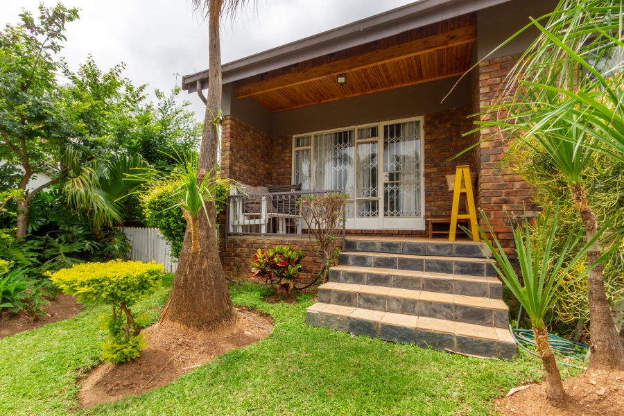 4 Bedroom Property for Sale in Garsfontein Gauteng