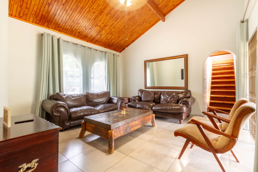 3 Bedroom Property for Sale in Garsfontein Gauteng