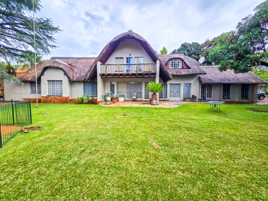 5 Bedroom Property for Sale in Florauna Gauteng