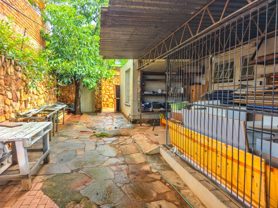 5 Bedroom Property for Sale in Florauna Gauteng