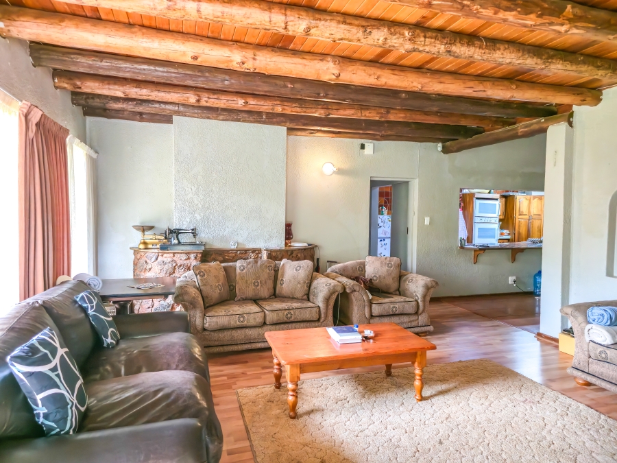 5 Bedroom Property for Sale in Florauna Gauteng