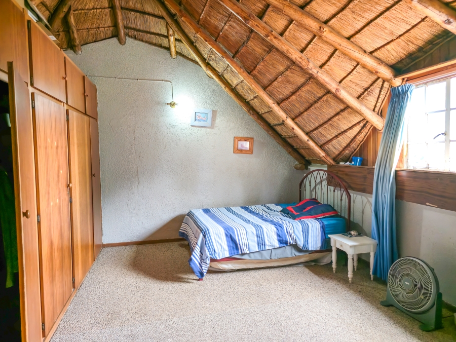 5 Bedroom Property for Sale in Florauna Gauteng