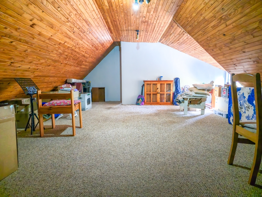 5 Bedroom Property for Sale in Florauna Gauteng