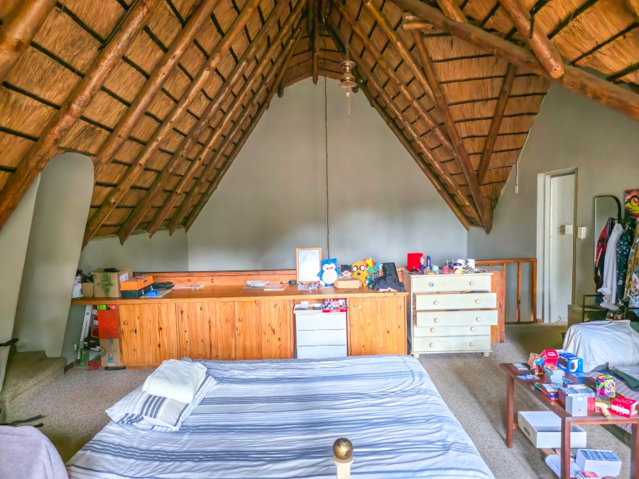 5 Bedroom Property for Sale in Florauna Gauteng