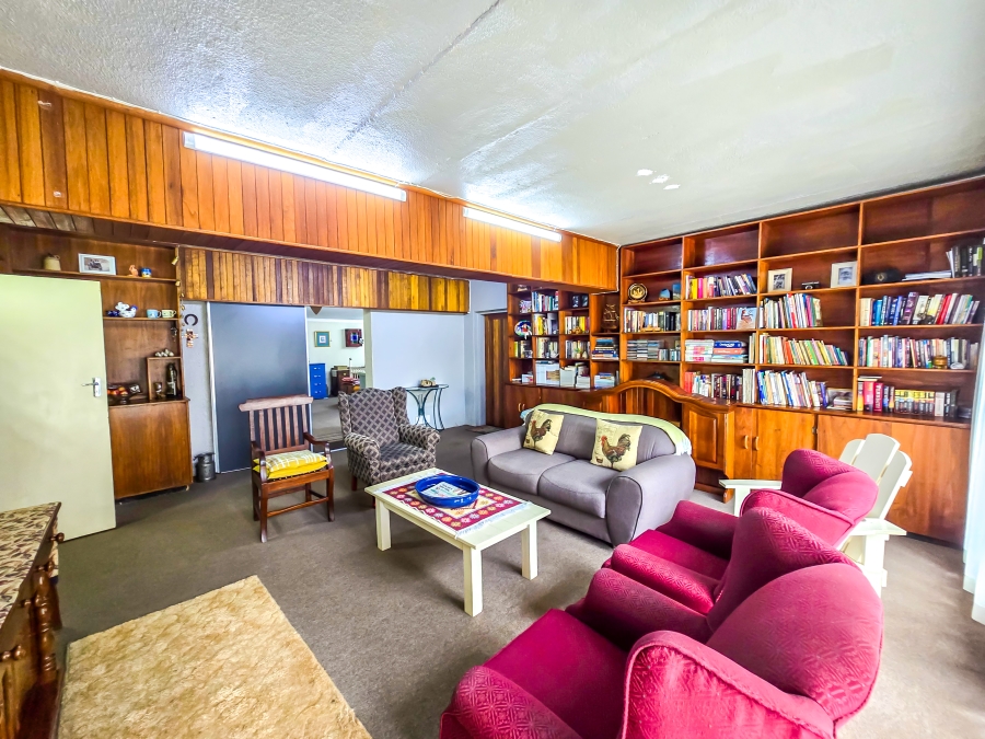 5 Bedroom Property for Sale in Florauna Gauteng