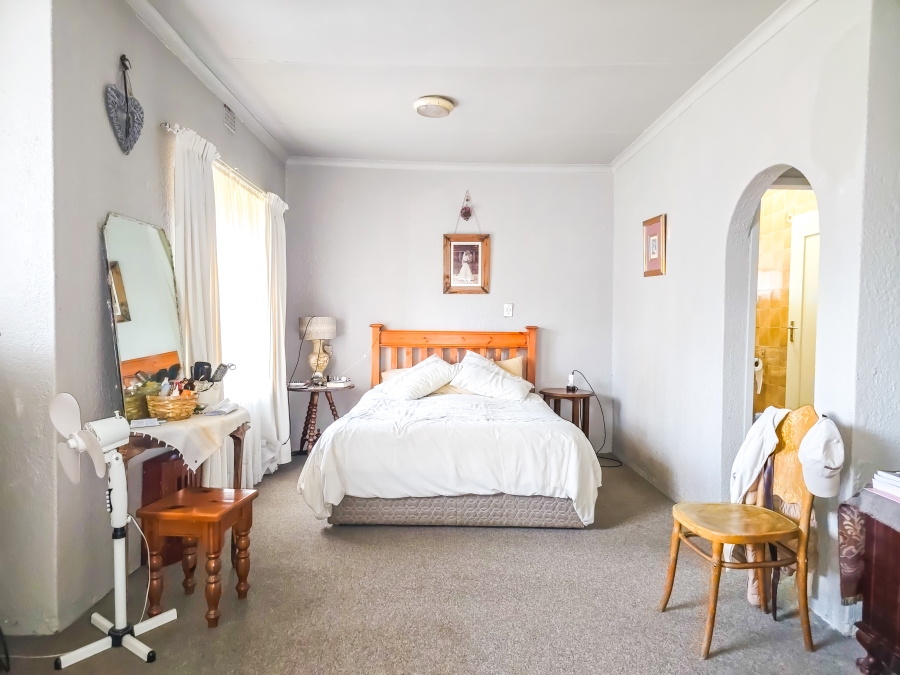 5 Bedroom Property for Sale in Florauna Gauteng