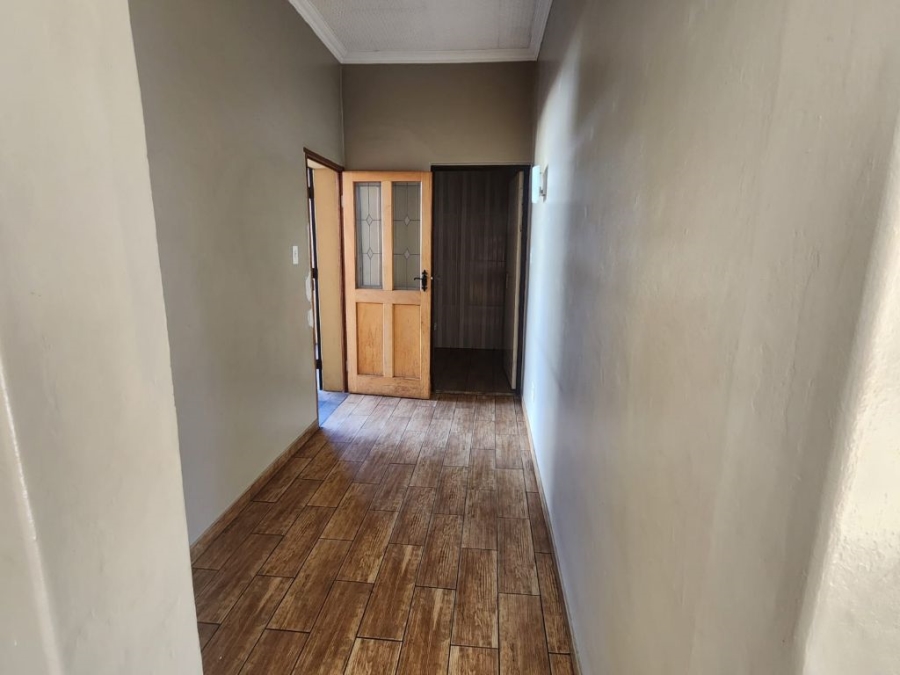 5 Bedroom Property for Sale in Parktown Estate Gauteng