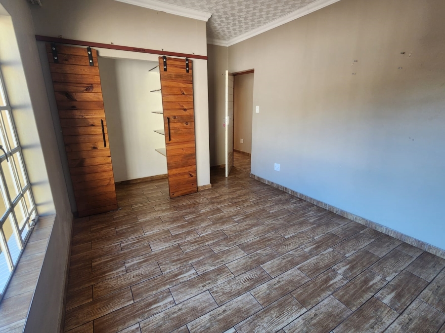 5 Bedroom Property for Sale in Parktown Estate Gauteng