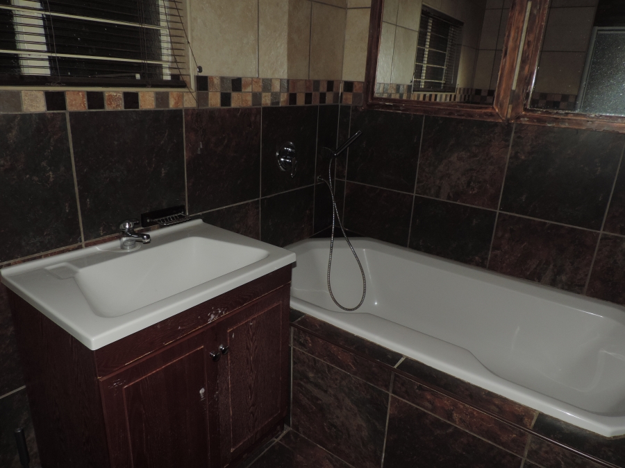 5 Bedroom Property for Sale in Parktown Estate Gauteng