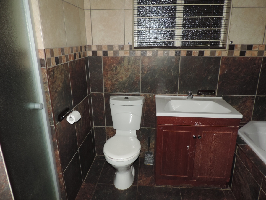 5 Bedroom Property for Sale in Parktown Estate Gauteng
