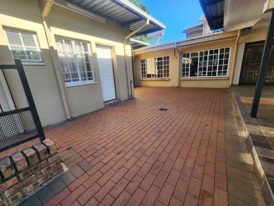 5 Bedroom Property for Sale in Parktown Estate Gauteng