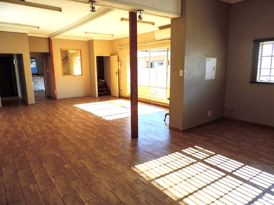 5 Bedroom Property for Sale in Parktown Estate Gauteng