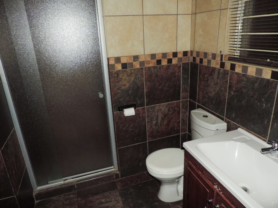 5 Bedroom Property for Sale in Parktown Estate Gauteng