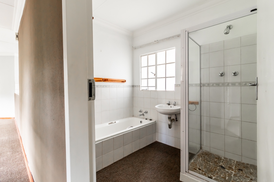 2 Bedroom Property for Sale in Villieria Gauteng