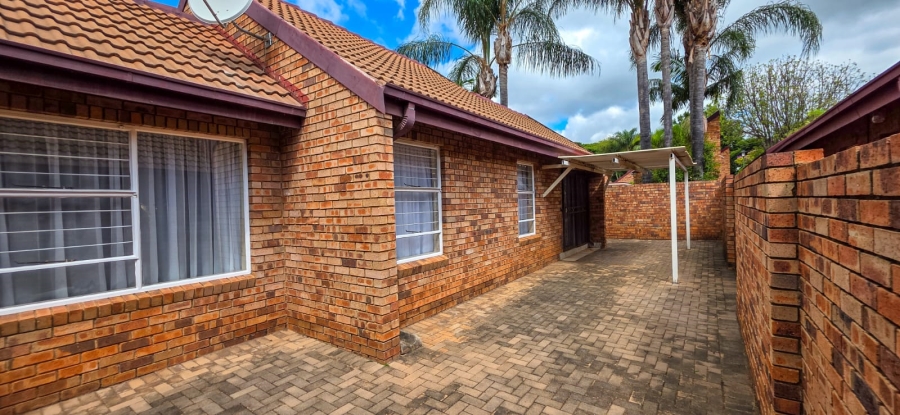 2 Bedroom Property for Sale in Montana Gauteng