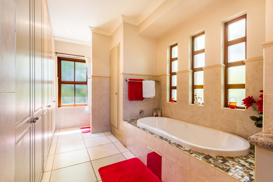 To Let 3 Bedroom Property for Rent in Silver Lakes Gauteng