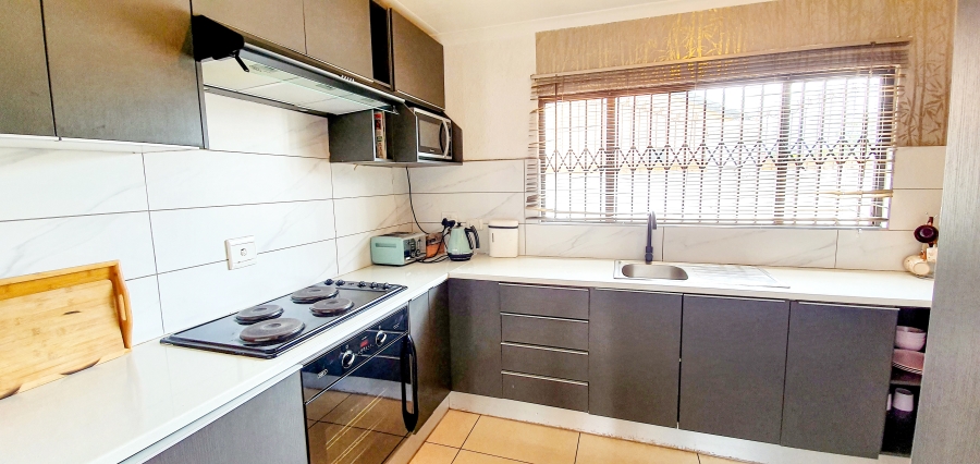 3 Bedroom Property for Sale in The Orchards Gauteng