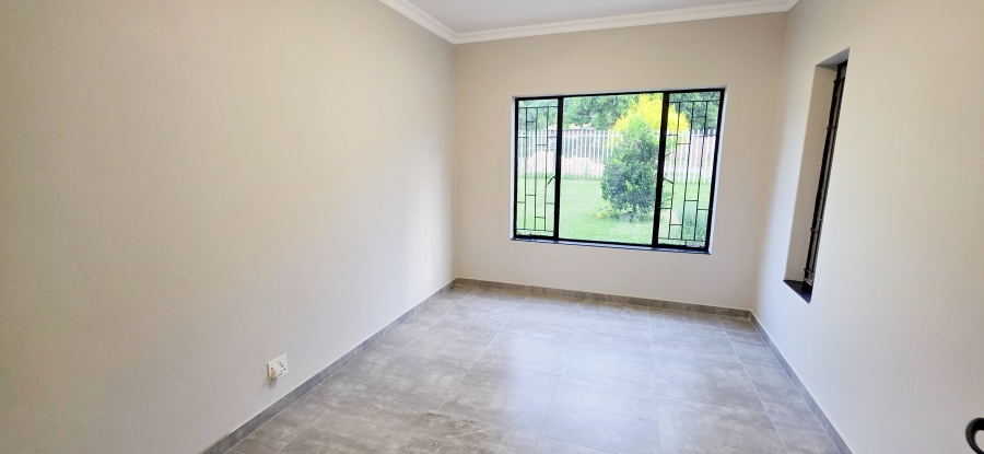 4 Bedroom Property for Sale in Florauna Gauteng