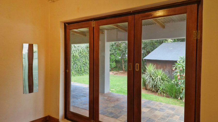2 Bedroom Property for Sale in Westdene Gauteng