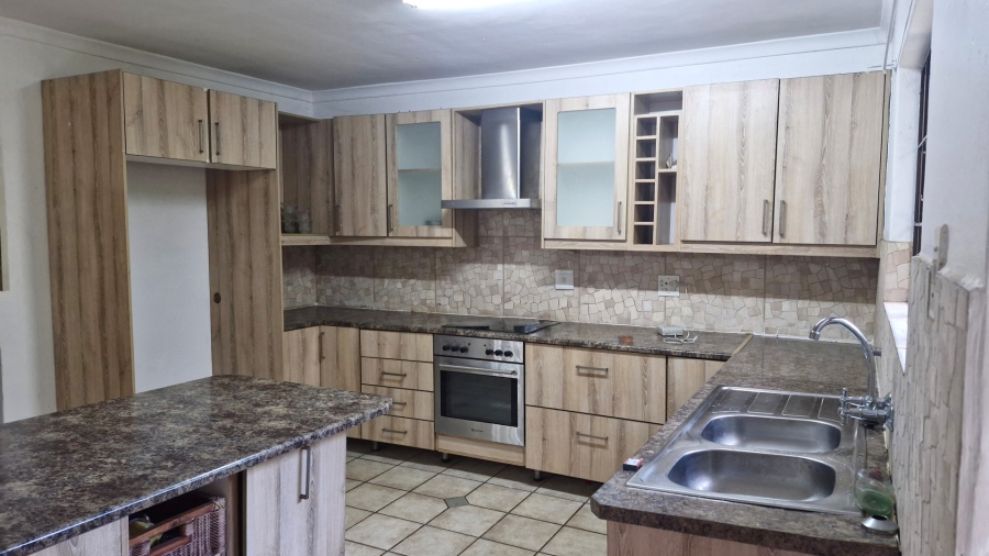 2 Bedroom Property for Sale in Westdene Gauteng