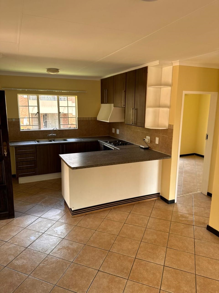 2 Bedroom Property for Sale in Mooikloof Gauteng