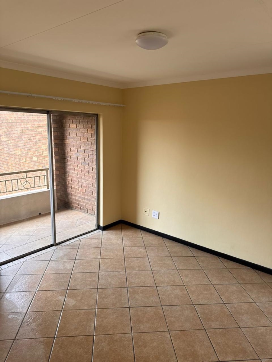2 Bedroom Property for Sale in Mooikloof Gauteng