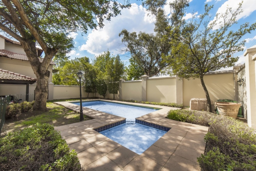 2 Bedroom Property for Sale in Woodmead Gauteng