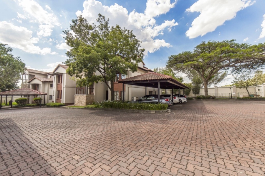 2 Bedroom Property for Sale in Woodmead Gauteng