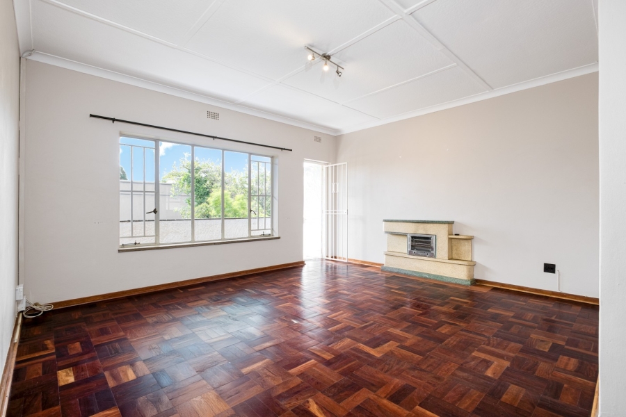 2 Bedroom Property for Sale in Linden Gauteng