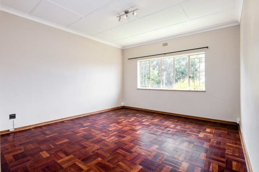 2 Bedroom Property for Sale in Linden Gauteng