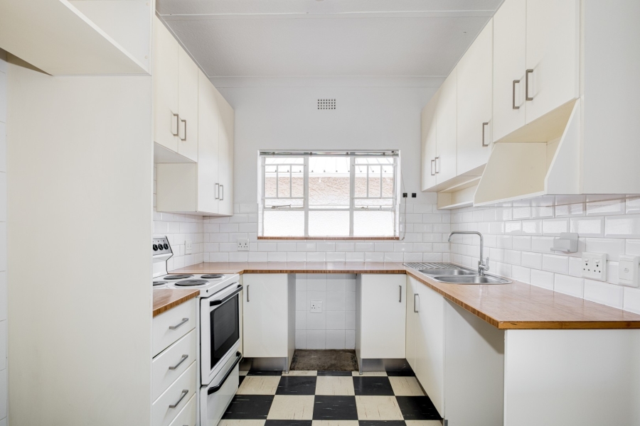 2 Bedroom Property for Sale in Linden Gauteng