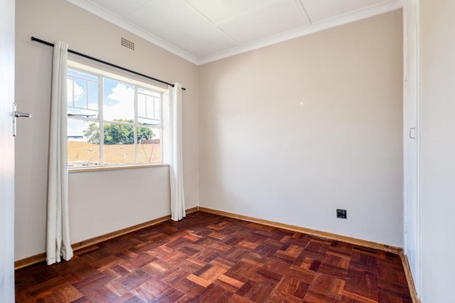 2 Bedroom Property for Sale in Linden Gauteng