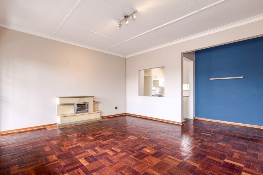 2 Bedroom Property for Sale in Linden Gauteng