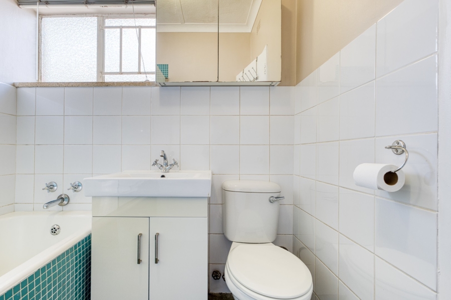 2 Bedroom Property for Sale in Linden Gauteng