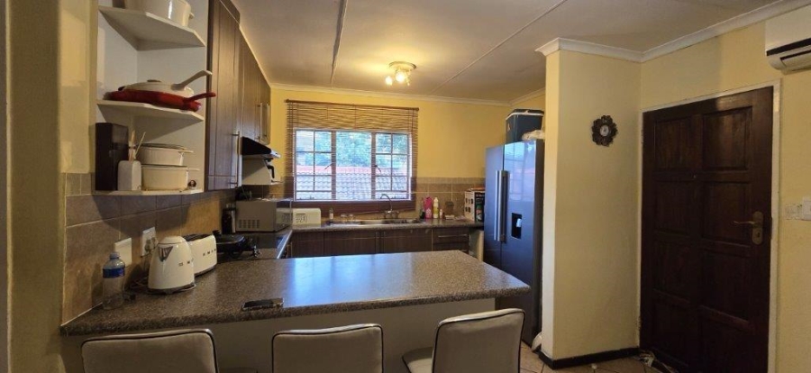 2 Bedroom Property for Sale in Mooikloof Gauteng