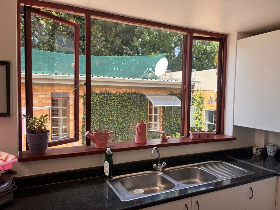 3 Bedroom Property for Sale in Highlands North Gauteng