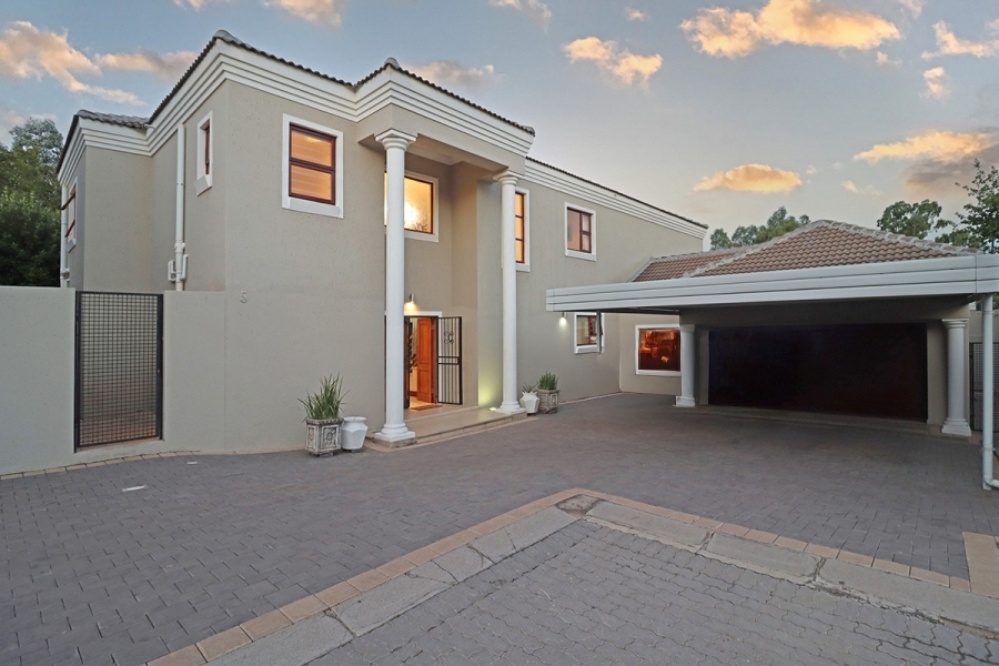 5 Bedroom Property for Sale in Bryanston Gauteng