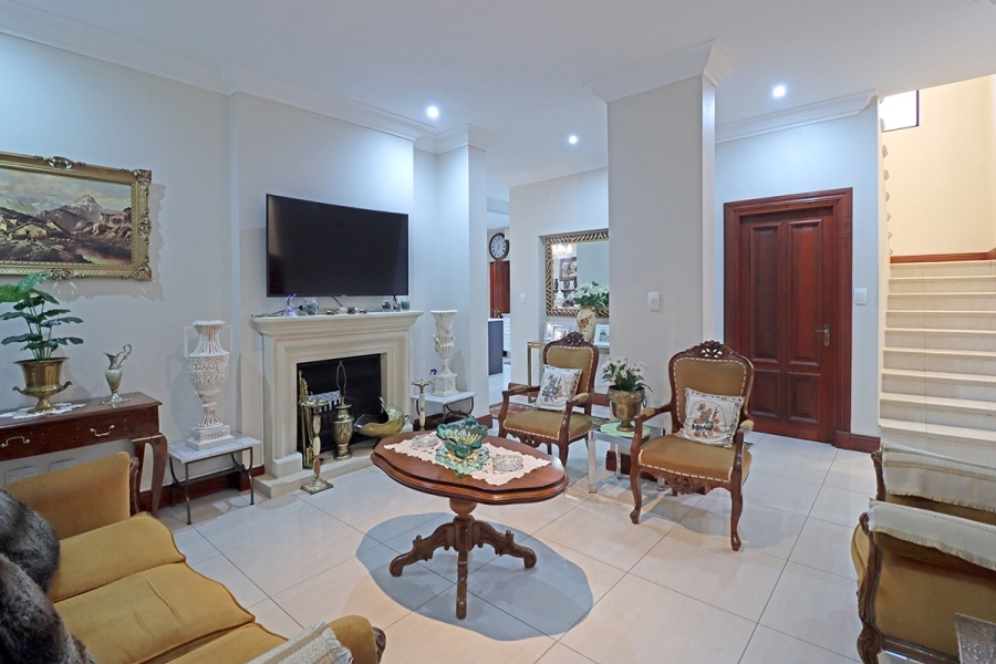5 Bedroom Property for Sale in Bryanston Gauteng
