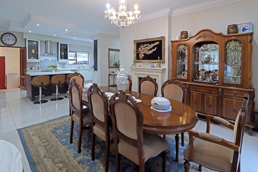 5 Bedroom Property for Sale in Bryanston Gauteng