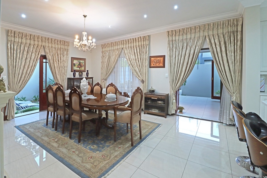 5 Bedroom Property for Sale in Bryanston Gauteng