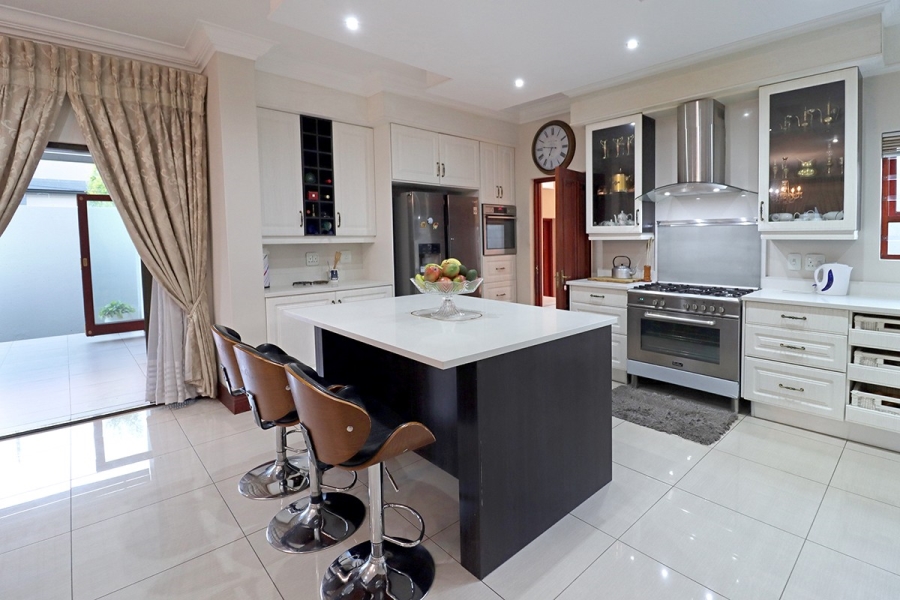 5 Bedroom Property for Sale in Bryanston Gauteng
