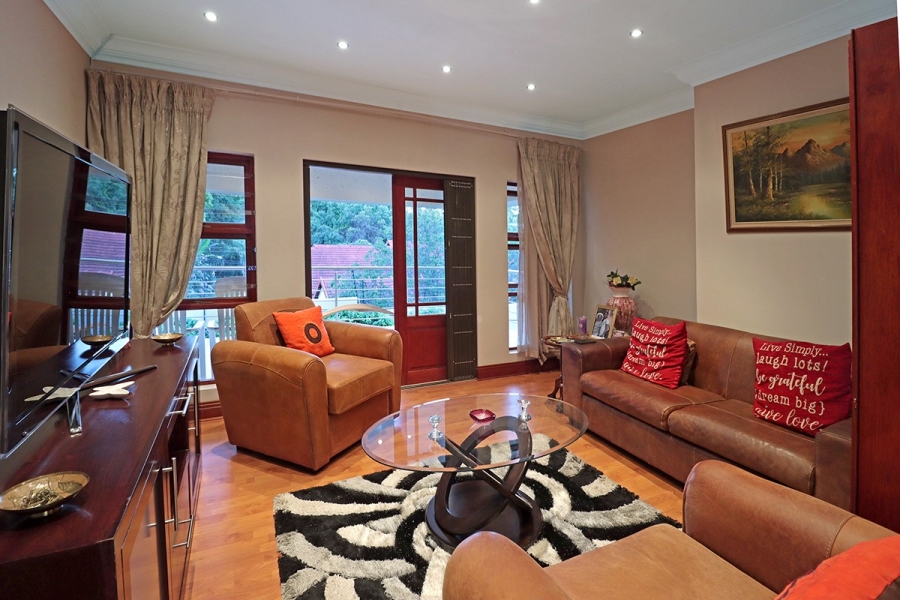 5 Bedroom Property for Sale in Bryanston Gauteng